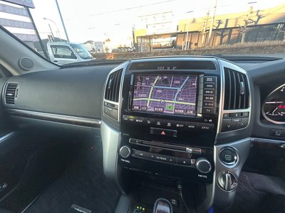 صورة 18 لـ 2013 Toyota LAND CRUISER 200