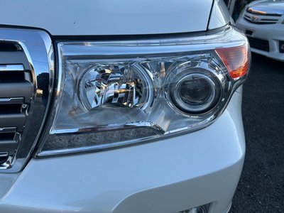 صورة 20 لـ 2013 Toyota LAND CRUISER 200
