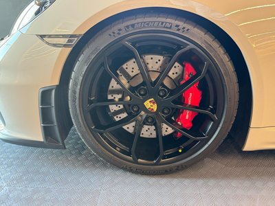 2021 Porsche 718 SPYDER photo 10