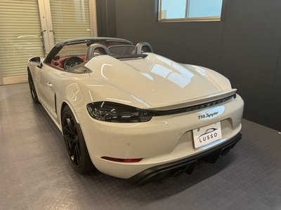 2021 Porsche 718 SPYDER photo 6