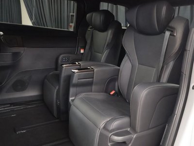 صورة 20 لـ 2023 Toyota ALPHARD