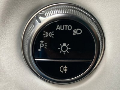 صورة 21 لـ 2025 Mercedes-BENZ EQS SUV MAYBACH