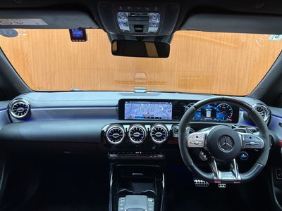 صورة 4 لـ 2020 Mercedes-BENZ CLA AMG