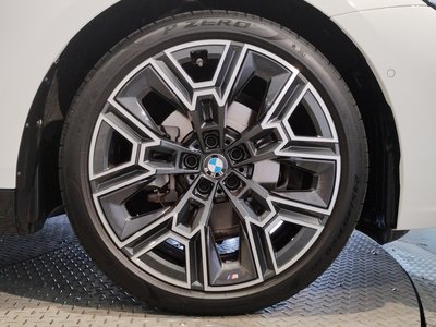 صورة 77 لـ 2024 BMW 5 SERIES TOURING