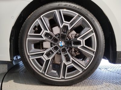 صورة 75 لـ 2024 BMW 5 SERIES TOURING