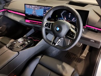 2024 BMW 5 SERIES TOURING 照片 14