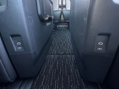 2025 Toyota ALPHARD — фото 20