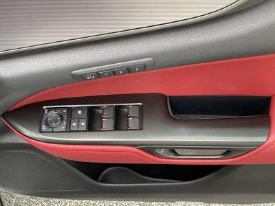 2025 Lexus NX thumbnail 70