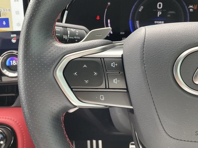 2025 Lexus NX thumbnail 39