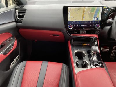 2025 Lexus NX thumbnail 46