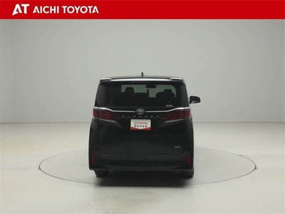 2025 Toyota ALPHARD — фото 5