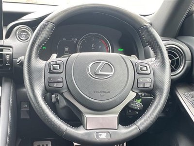 2023 Lexus IS thumbnail 42