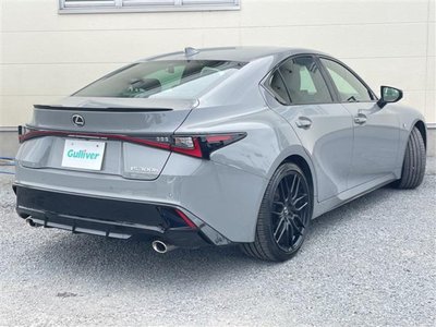 2023 Lexus IS thumbnail 19