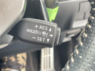 2023 Lexus IS thumbnail 35
