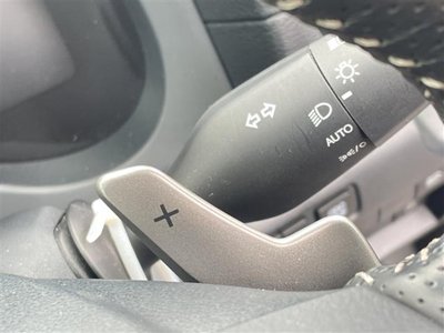 2023 Lexus IS thumbnail 37