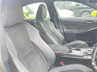 2023 Lexus IS photo 11