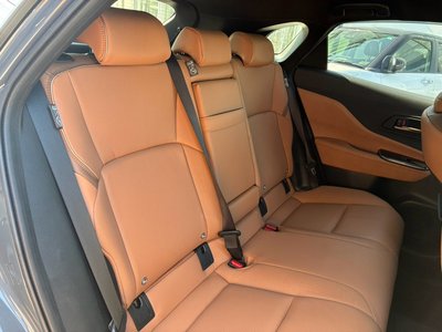 صورة 73 لـ 2025 Toyota CROWN SPORT