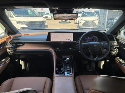 صورة 35 لـ 2025 Toyota CROWN SPORT