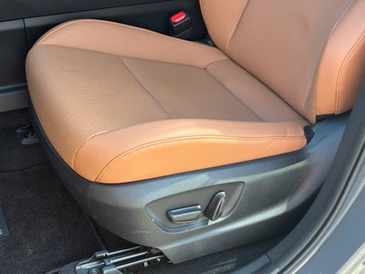 صورة 64 لـ 2025 Toyota CROWN SPORT