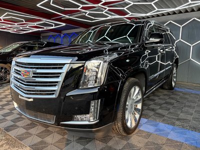 2017 Cadillac ESCALADE — миниатюра 4