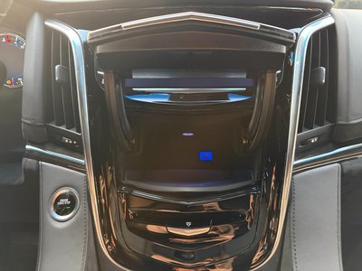 2017 Cadillac ESCALADE — миниатюра 36