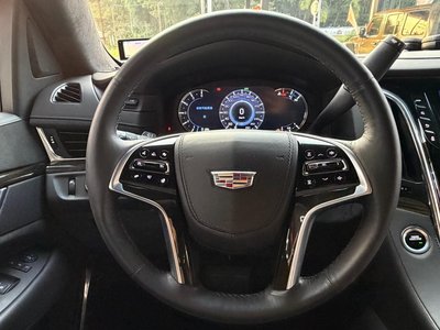 2017 Cadillac ESCALADE — миниатюра 21
