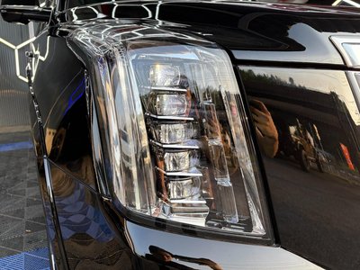 2017 Cadillac ESCALADE — миниатюра 13