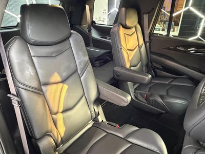 2017 Cadillac ESCALADE — миниатюра 28