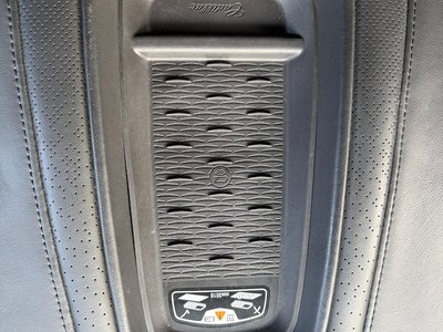 2017 Cadillac ESCALADE — миниатюра 44