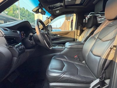 2017 Cadillac ESCALADE — миниатюра 23