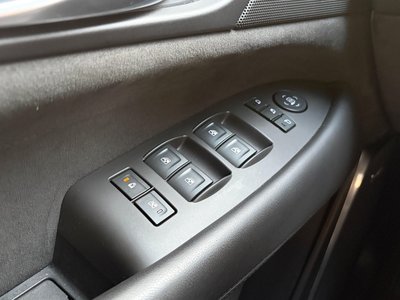 2017 Cadillac ESCALADE — миниатюра 33