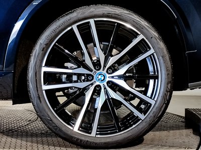 2023 BMW X5 thumbnail 25