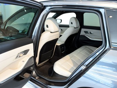 صورة مصغرة 38 لـ 2021 BMW Alpina D3 TOURING