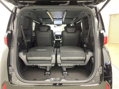 2025 Toyota ALPHARD 照片 27
