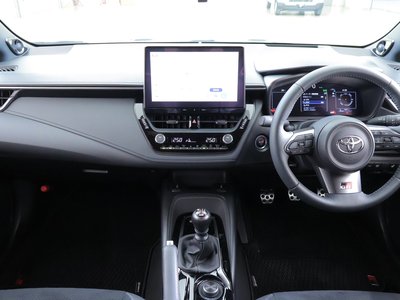 صورة 7 لـ 2024 Toyota GR COROLLA