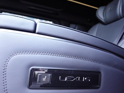 2024 Lexus LM photo 52