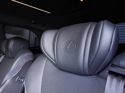 2024 Lexus LM photo 54