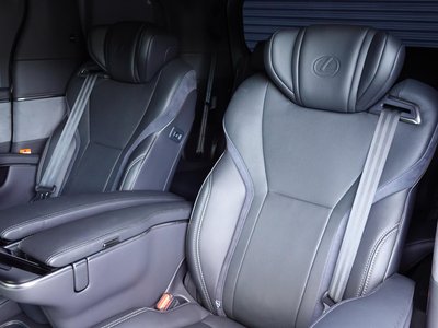 2024 Lexus LM photo 51