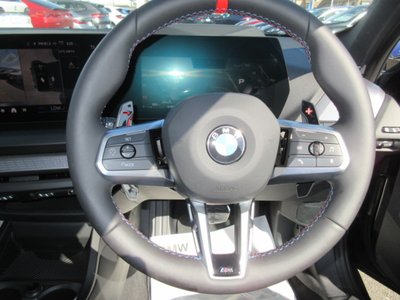 2025 BMW 1 SERIES thumbnail 43