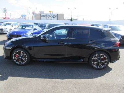 2025 BMW 1 SERIES photo 10