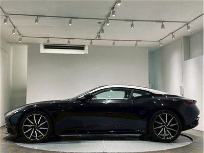 2018 Aston Martin DB11 缩略图 4