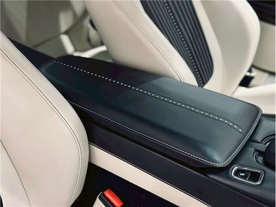 2018 Aston Martin DB11 缩略图 22