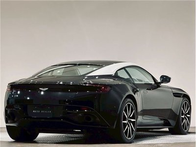 2018 Aston Martin DB11 缩略图 8