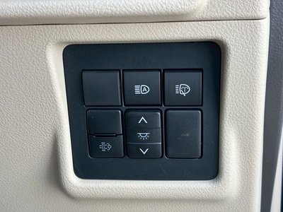 صورة مصغرة 42 لـ 2023 Toyota LAND CRUISER PRADO