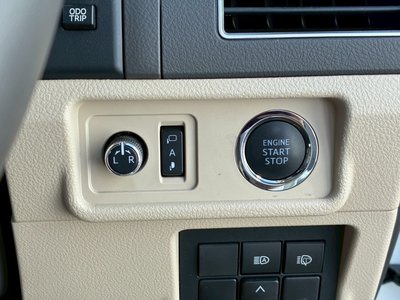 صورة مصغرة 43 لـ 2023 Toyota LAND CRUISER PRADO