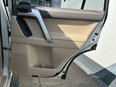 صورة مصغرة 68 لـ 2023 Toyota LAND CRUISER PRADO