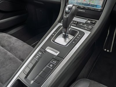 2015 Porsche CAYMAN photo 9