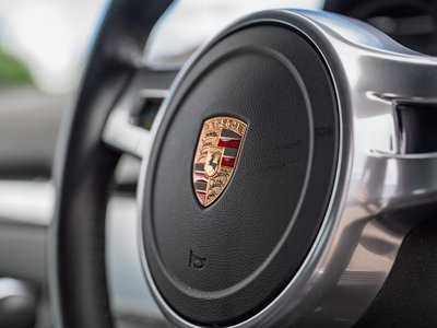 2015 Porsche CAYMAN thumbnail 41