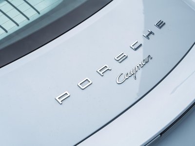 2015 Porsche CAYMAN thumbnail 38