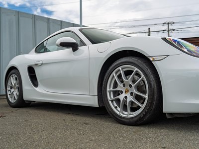 2015 Porsche CAYMAN thumbnail 17